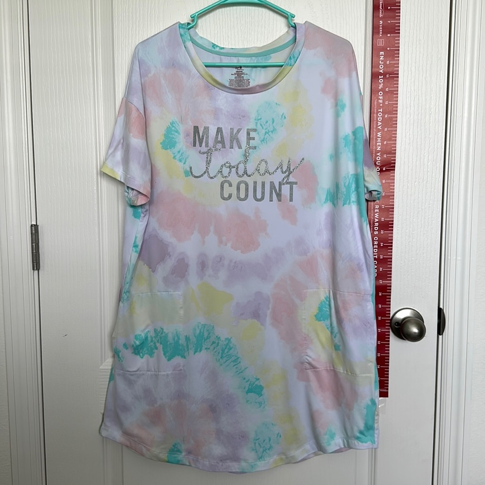 Secreat Treasures Womens Sleeping Long Shirt Size S-M